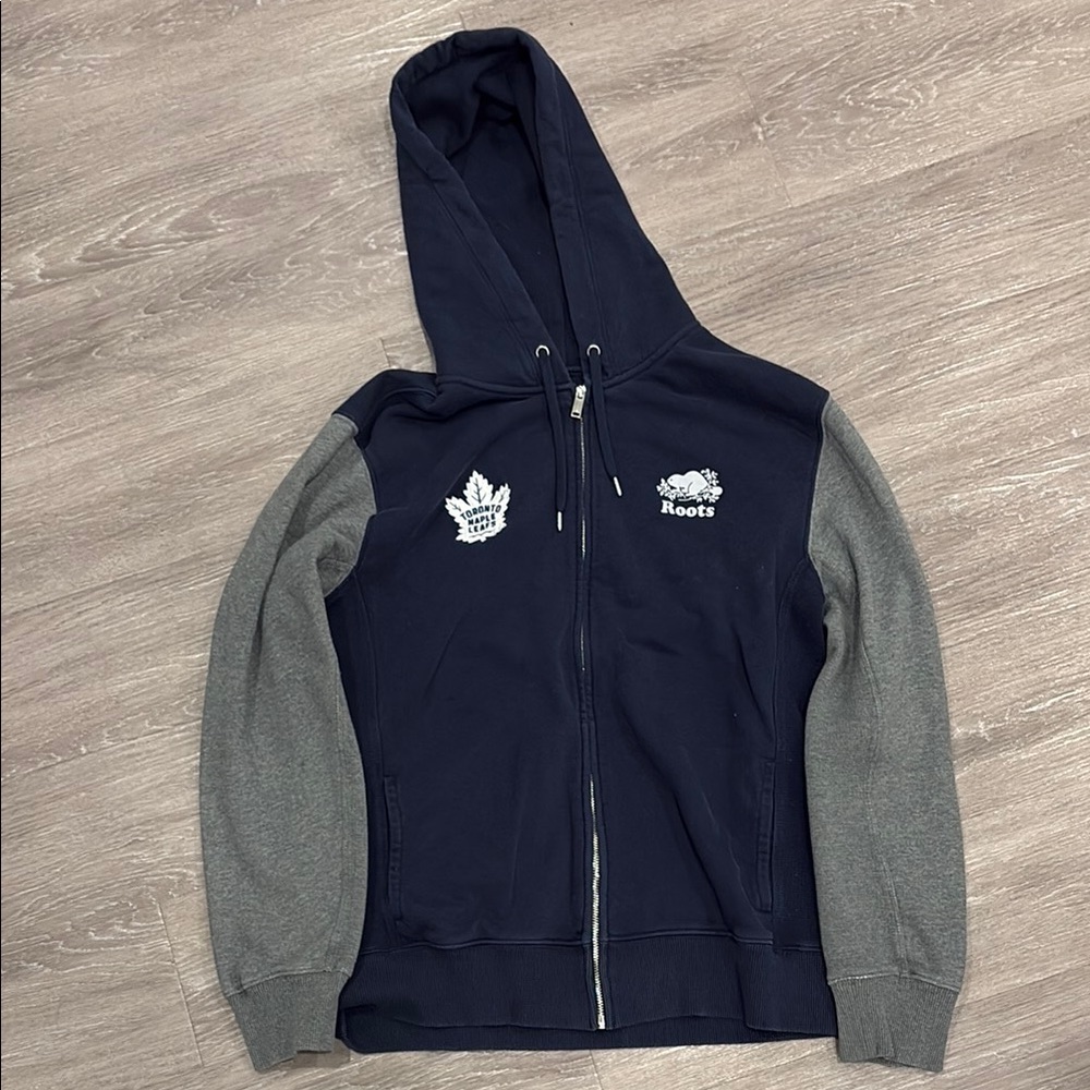Roots X Toronto Maple Leafs Zip Up Sweater - Excellent Condition